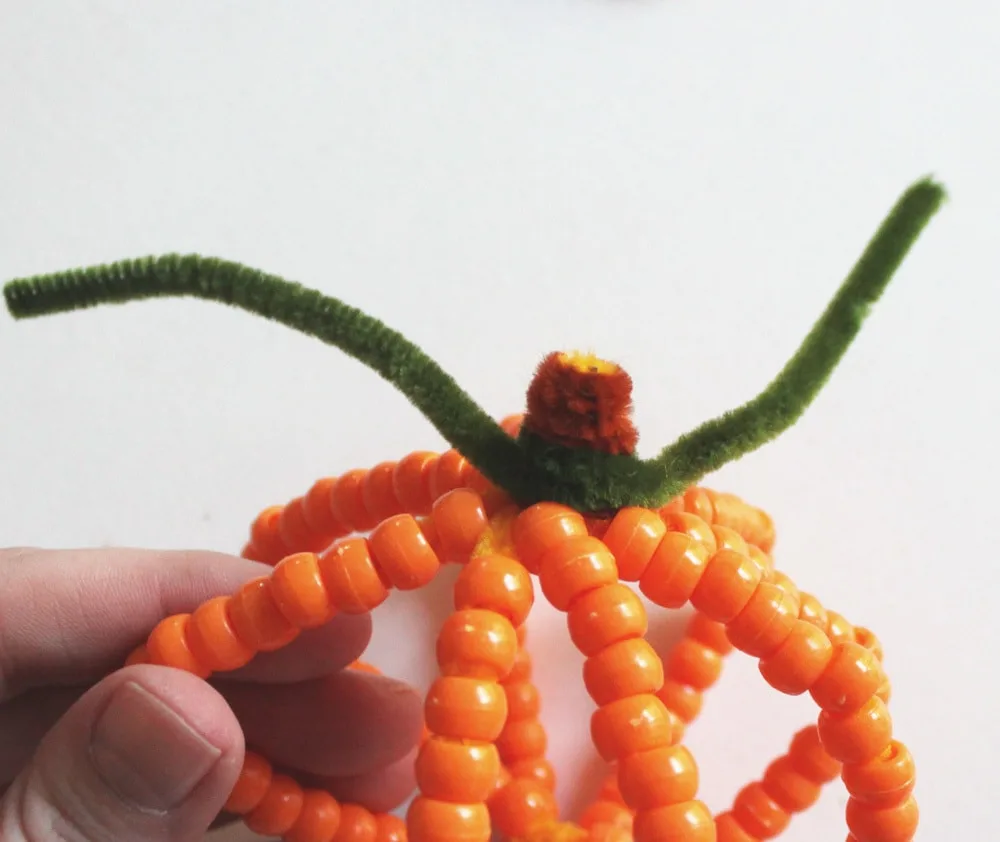 Pony Bead Pumpkins - Halloween Kid Craft