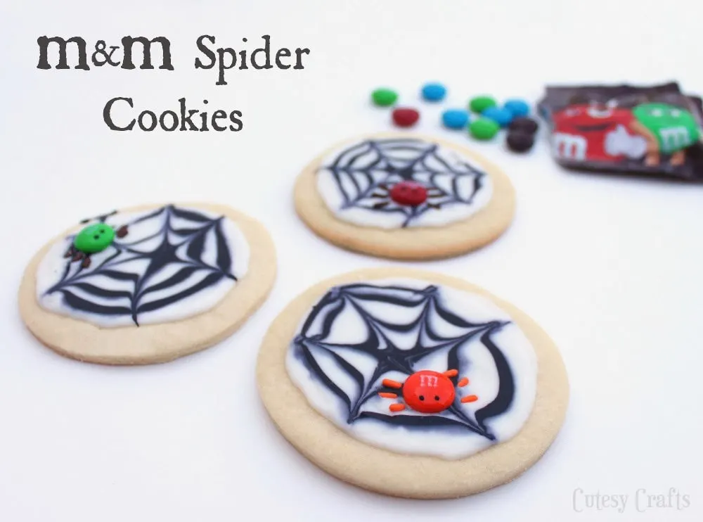 M&M's Spider Cookies #SpookyCelebration #shop #cbias Halloween Treat - M&M's Spider Cookies