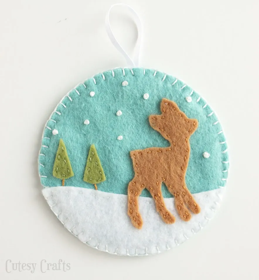 Deer and Fox Felt Christmas Ornaments with free patterns!