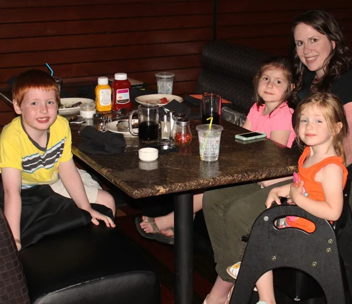 Use BJ's Dine in Order Ahead and Mobile Pay features to cut down on wait time at the restaurant and keep the kids happy. #DineInOrderAhead #PMedia #ad