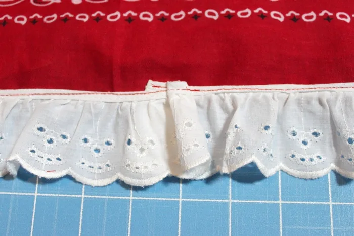 Bandana Skirt Tutorial - Perfect for a 4th of July outfit or every day cuteness!