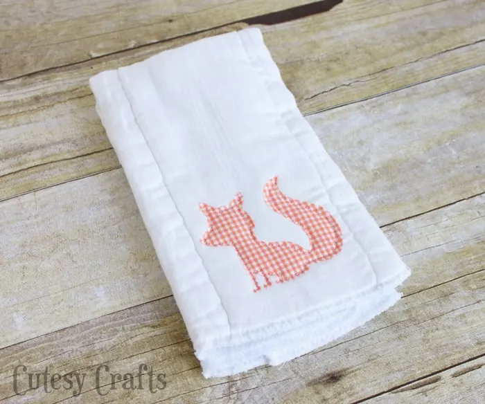 DIY Burp Cloths with Appliques