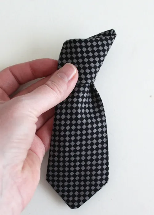 Necktie Onesie Tutorial with Baby Tie Pattern