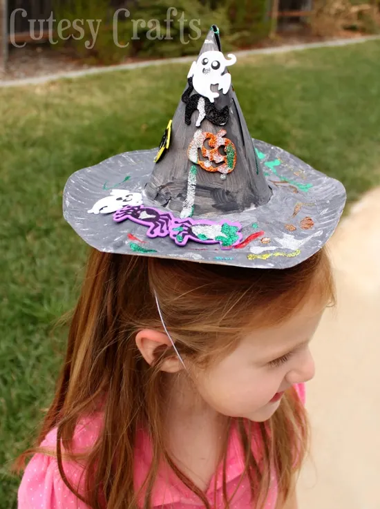 Halloween Craft for Kids - Paper Plate Witch Hats