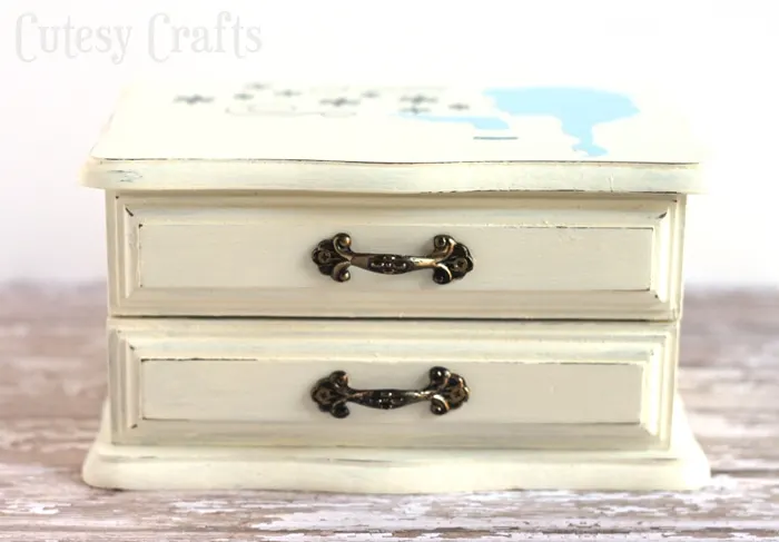 DIY Painted Jewelry Box - The Crafting Nook