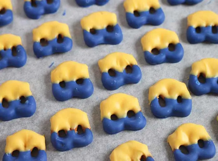 minions-movie-pretzels03