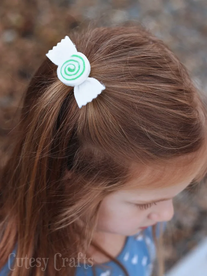 Felt Peppermint Swirl Hair Bow Tutorial