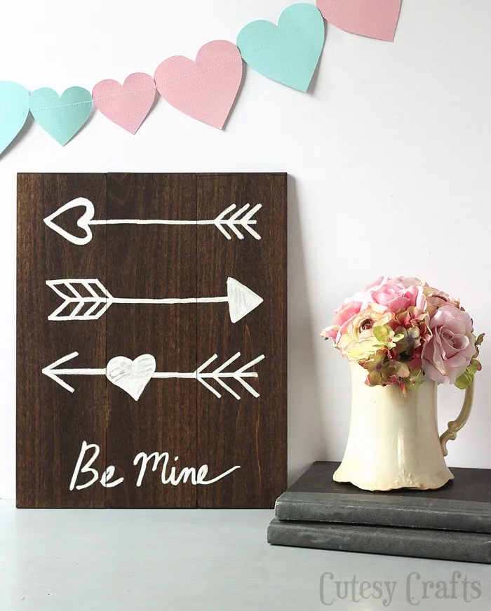 DIY Valentine's Day Arrow Art