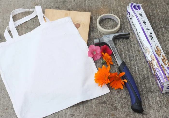 Pounded Flower Tote - Cutesy Crafts