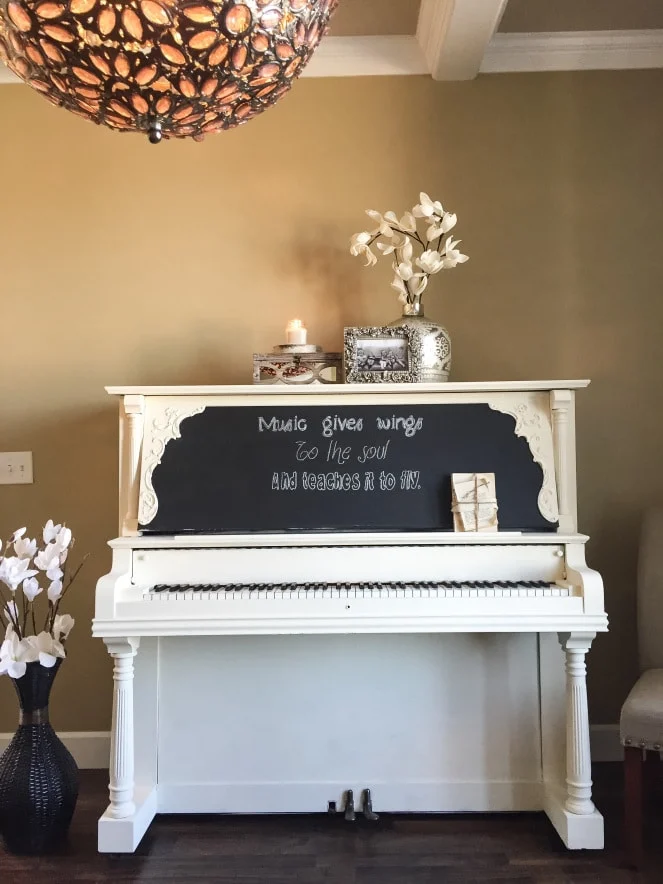 15 Beautiful Piano Painting Makeovers