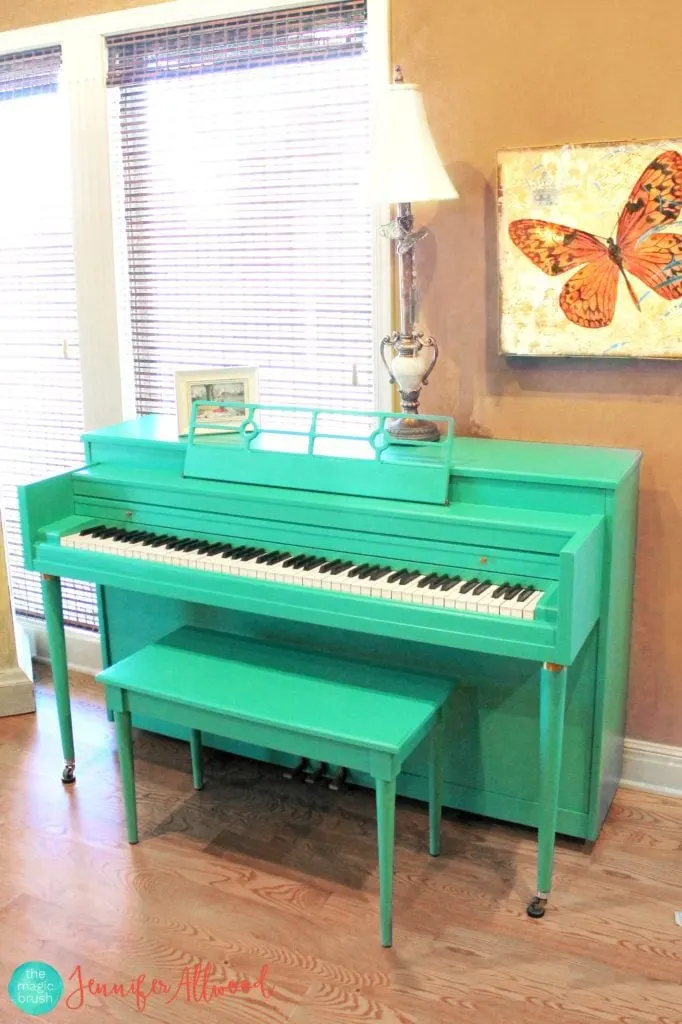 15 Beautiful Piano Painting Makeovers