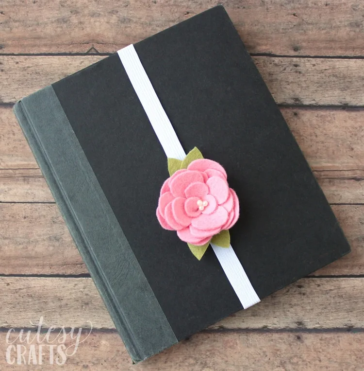 Easy DIY for Spring - Felt Flower Bookmark Craft