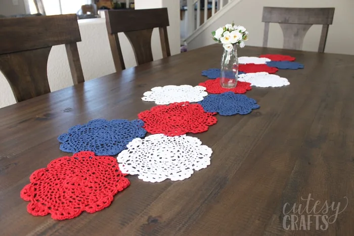 4th of July Craft - Doily Table Runner