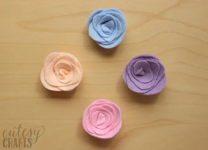 Felt Flower Magnets Tutorial