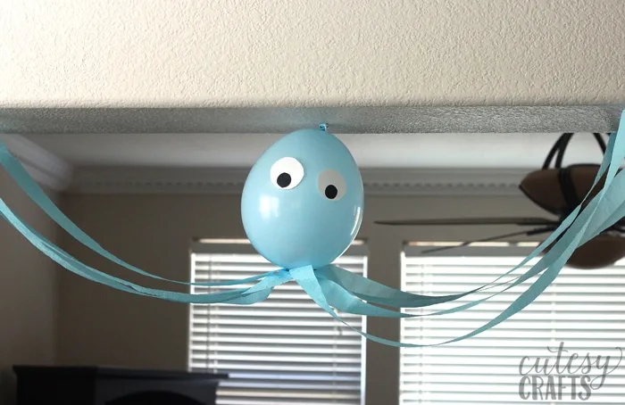 Mermaid Party Ideas - Balloon Octopus with Streamers