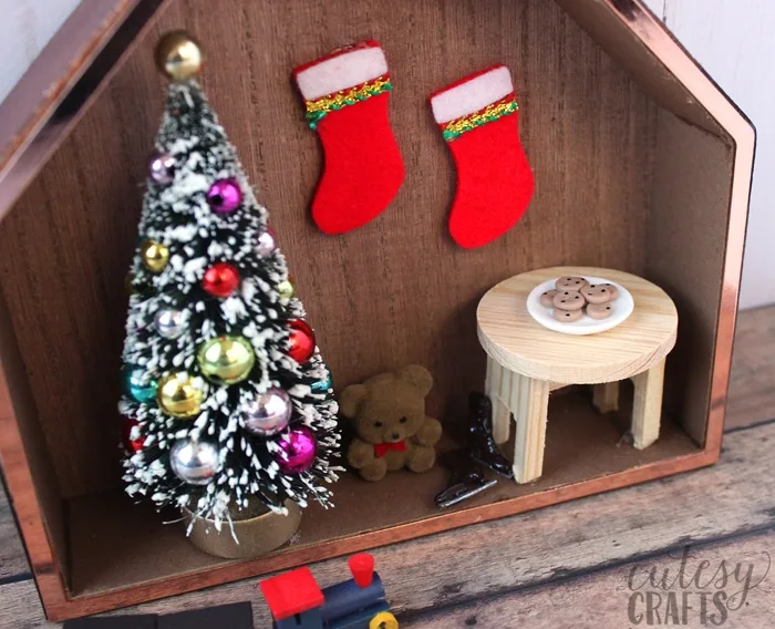 Shadow Box Christmas Decoration Craft