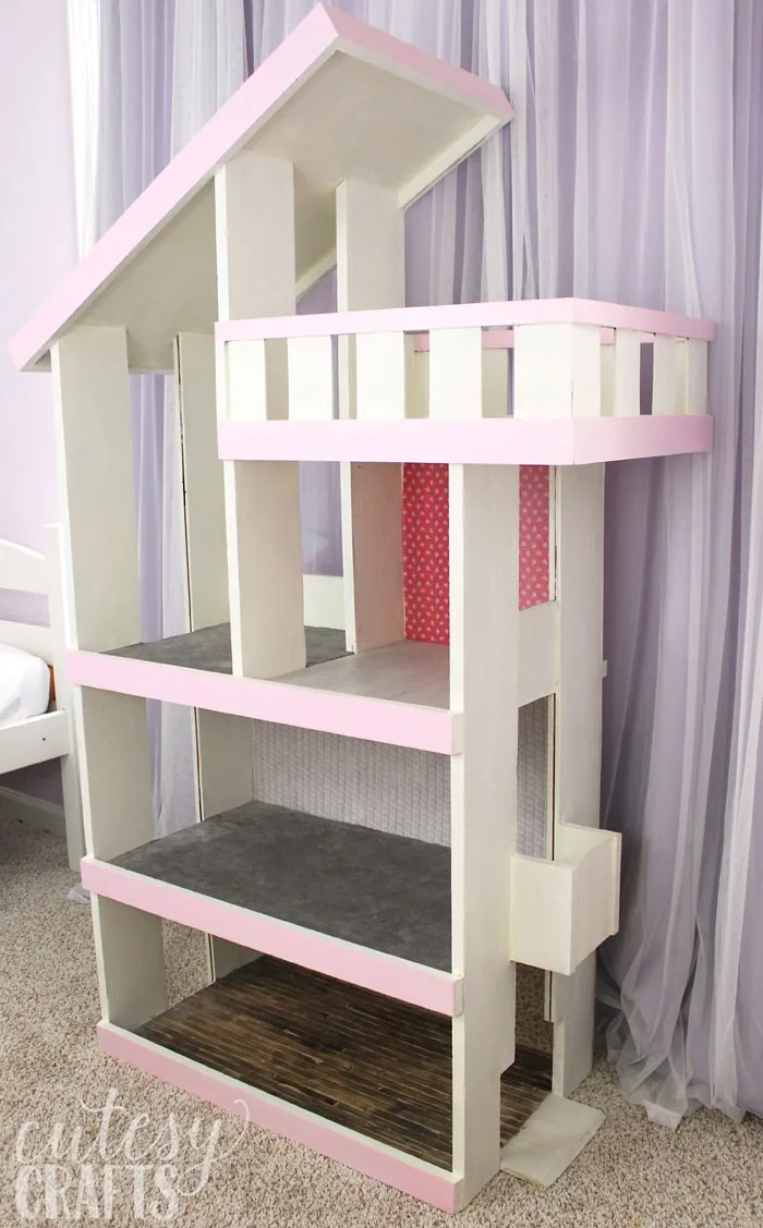 DIY Dollhouse Thrifted Makeover  Barbie house furniture, Barbie house, Doll  house crafts