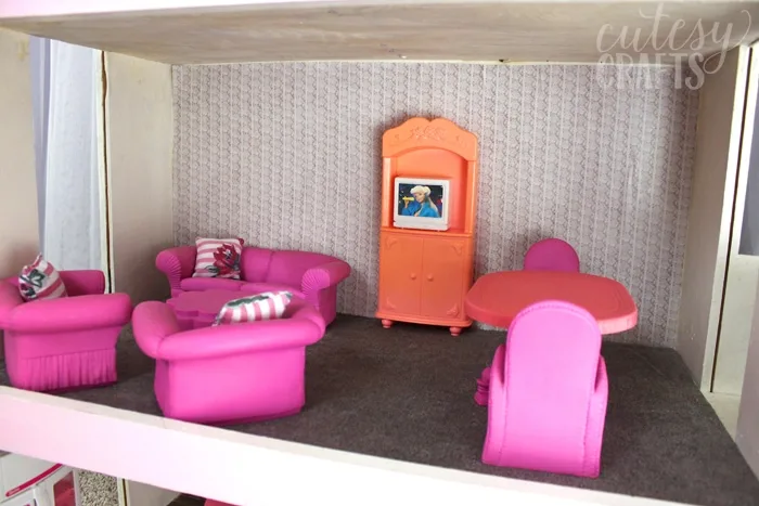 Doll House Makeover - Vintage Barbie Furniture