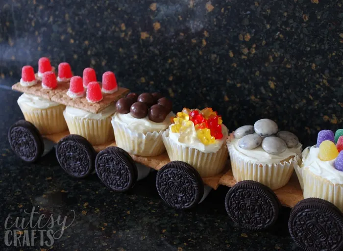 Train Cupcakes - Make a cupcake train for your train birthday party!