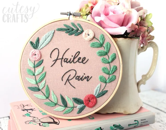 Name Embroidery Hoop - Beautiful DIY baby gift. Free pattern!