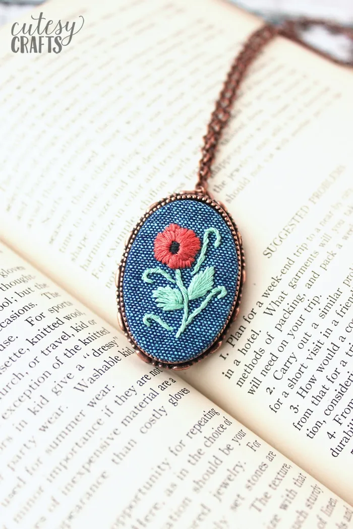 Embroidered Broach Frame
