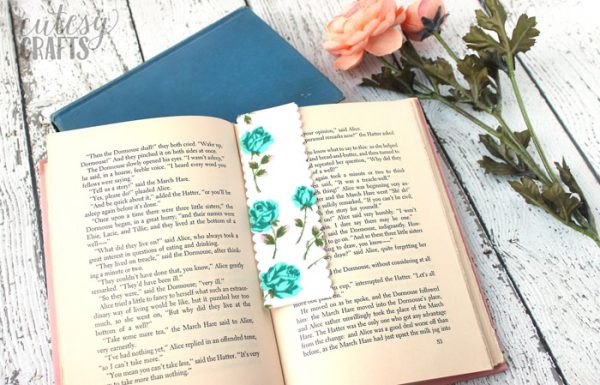 How to Make Bookmarks from Fabric - Cutesy Crafts