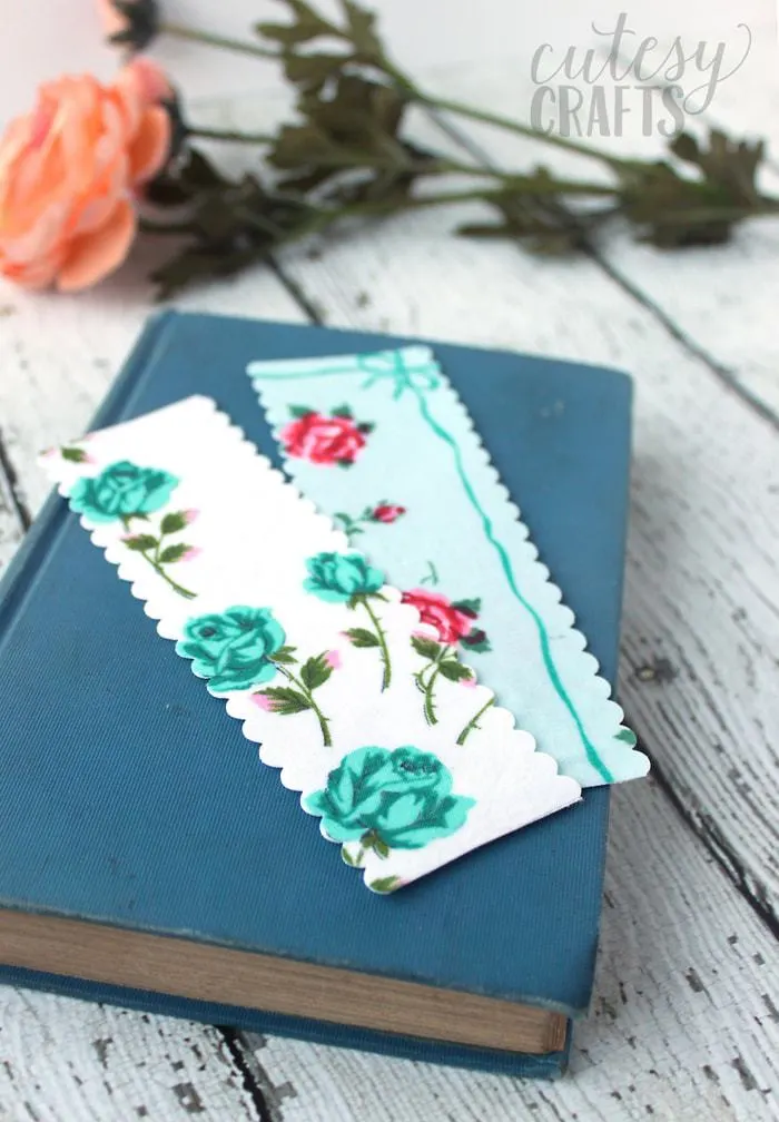 How to Make Bookmarks from Fabric, No-Sew Fabric Bookmarks