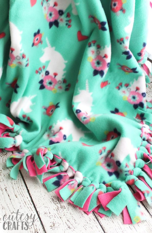 How to Make a Tie Blanket from Fleece Cutesy Crafts