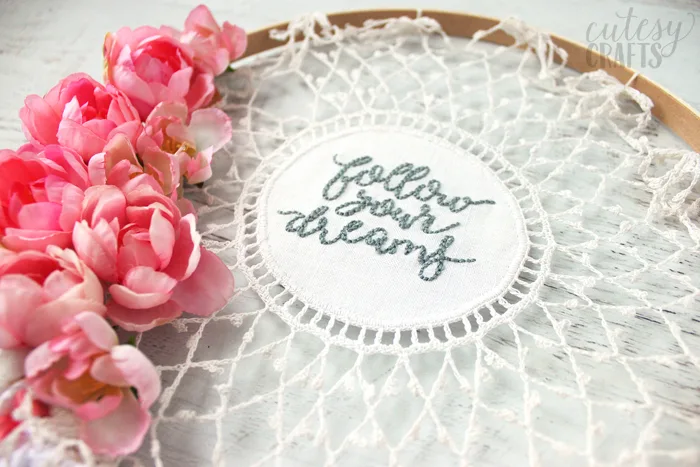 Free embroidery pattern.