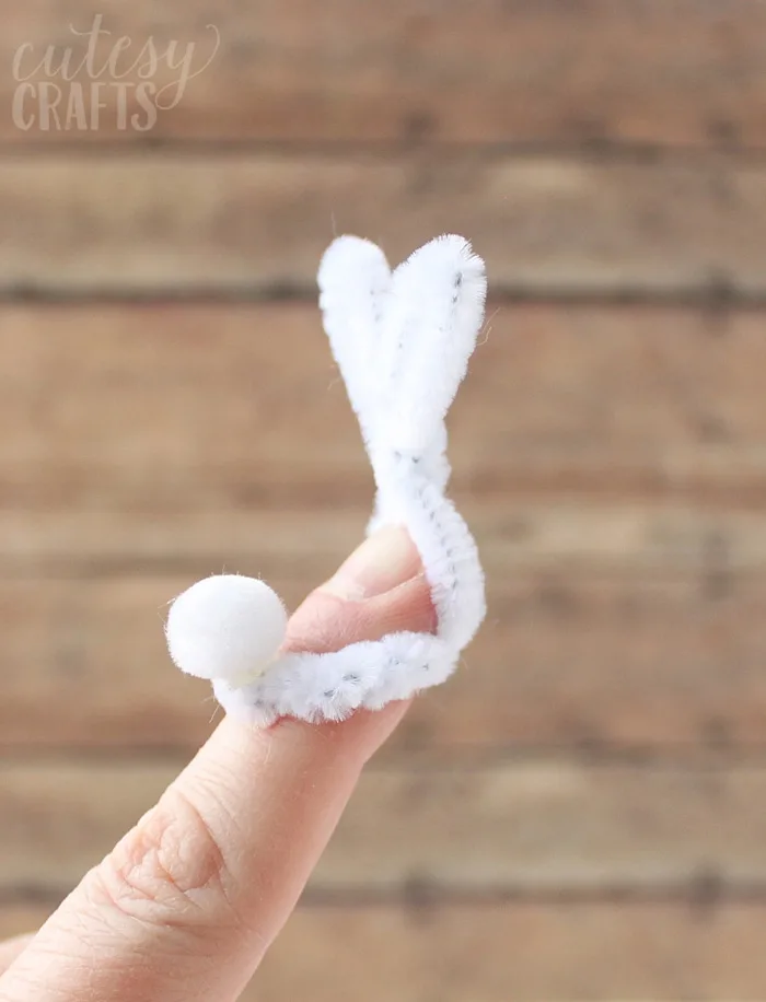 pipe cleaner Easter craft