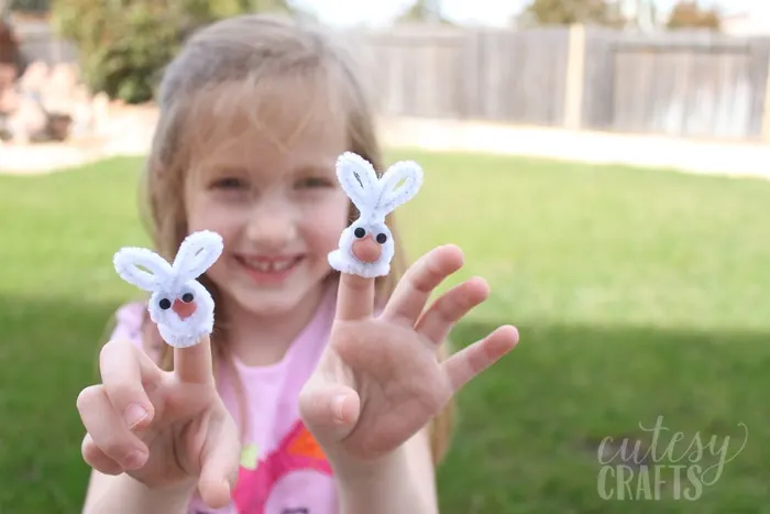 Bunny Pipe Cleaner Finger Puppet - Easter Craft for Kids