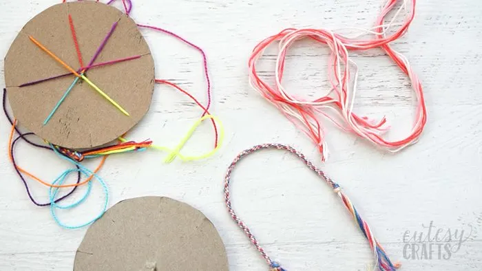 How to Make a Cardboard Loom | The Weaving Loom