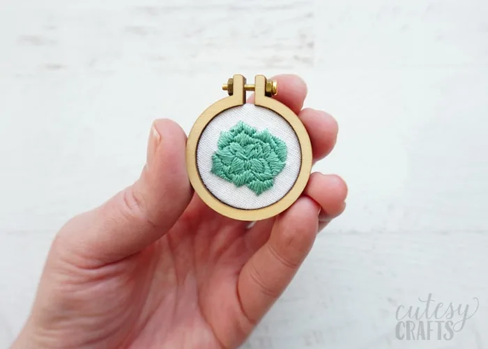 Mini Embroidery Hoops with Free Patterns