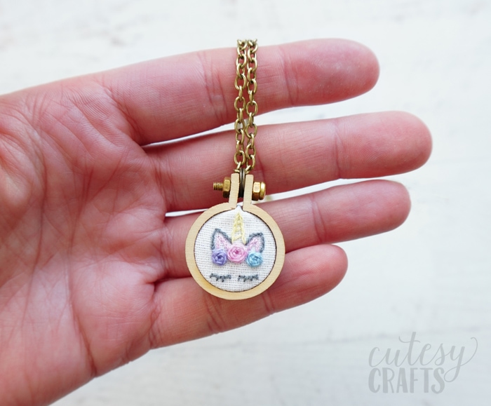 MINI EMBROIDERY HOOP NECKLACES – Midgins