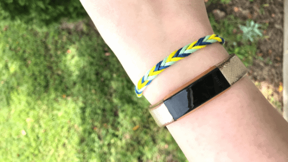 Easy Friendship Bracelet Tutorial - TheMamasGirls