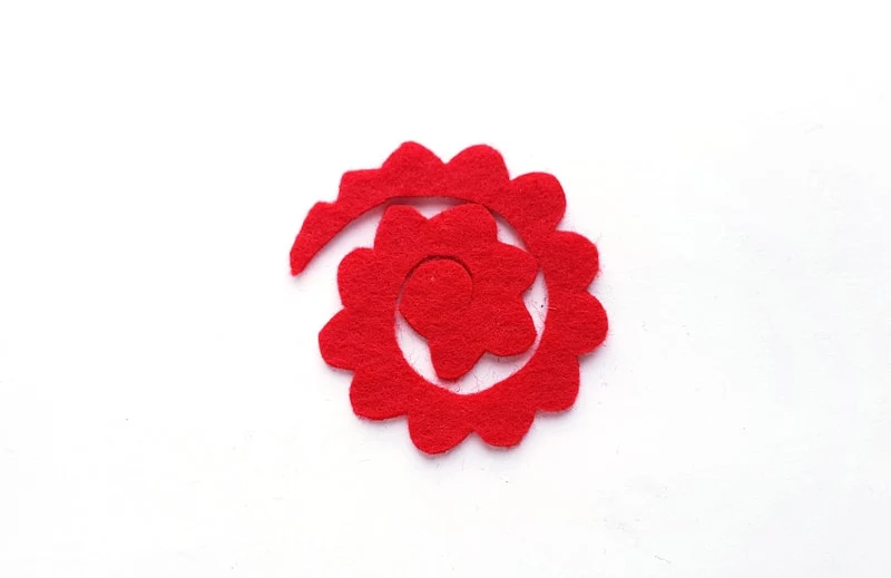 easy felt flower