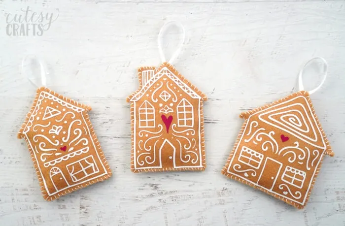 Cricut Felt Gingerbread House Ornaments