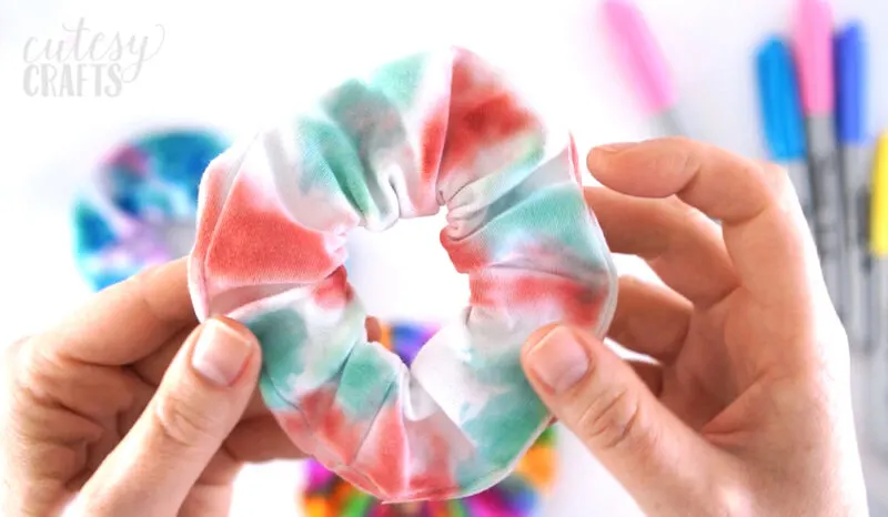 Tie Dye Technique Alternative- Sharpie Dyed Scrunchies