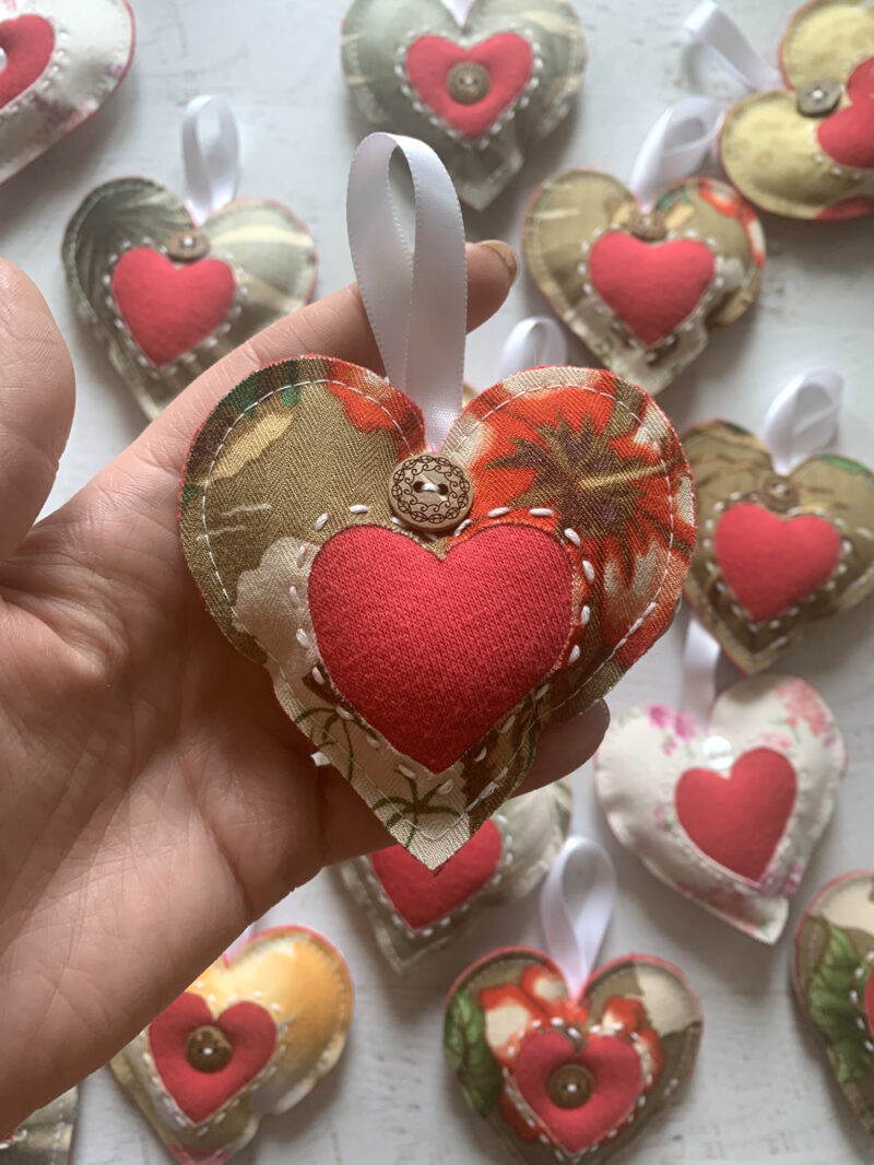 Cricut Fabric Craft - Fabric Heart Christmas Ornaments