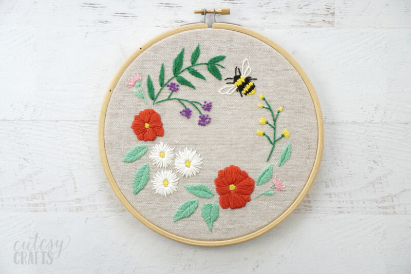 Free flower embroidery pattern.  Spring embroidery pattern.