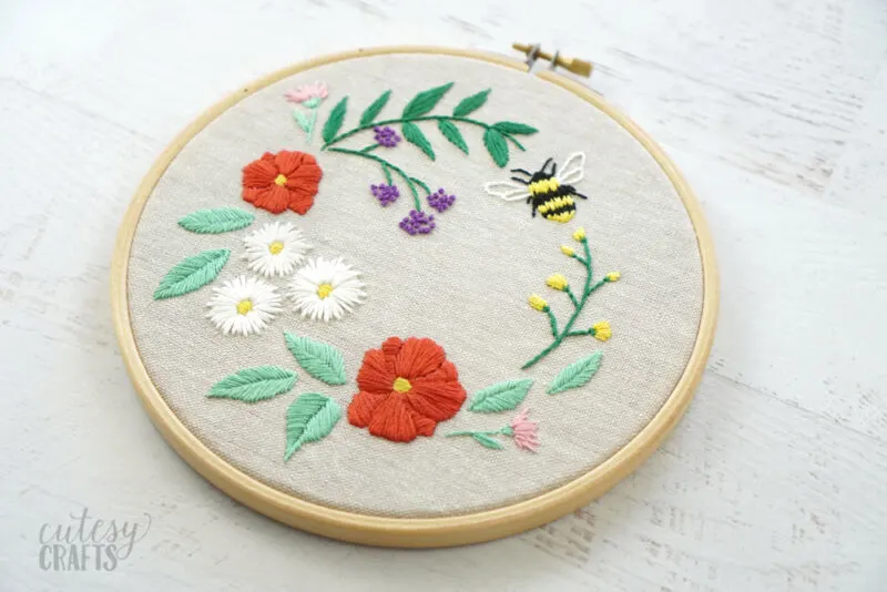 Spring Bee Embroidery Pattern