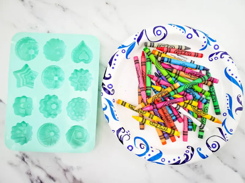How to Melt Crayons in the Oven