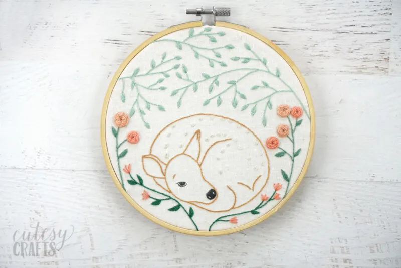 Spring embroidery pattern with free download.