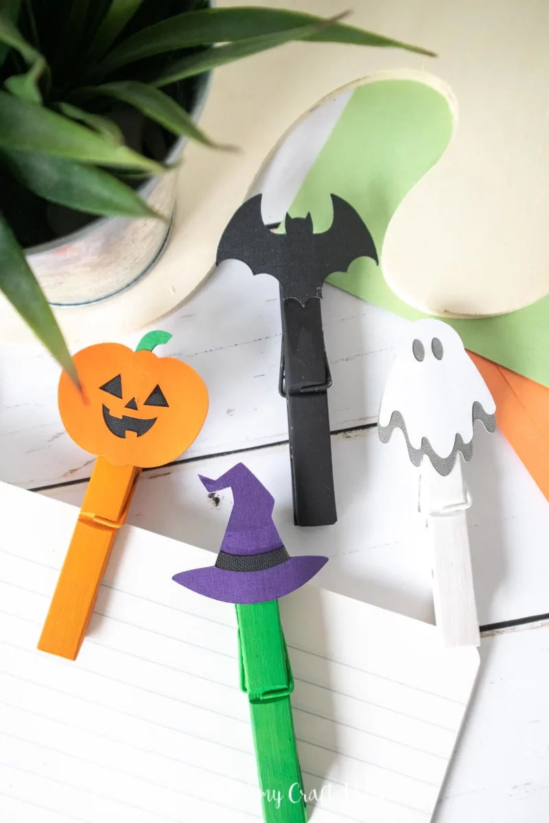 Halloween craft for kids.