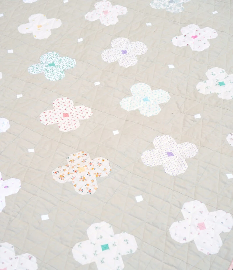 Free low volume quilt pattern