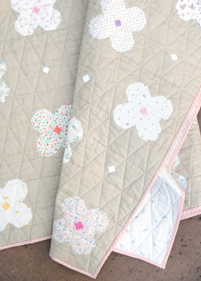Free flower quilt pattern